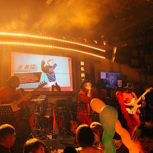 中国美女做爱直播电影视频
